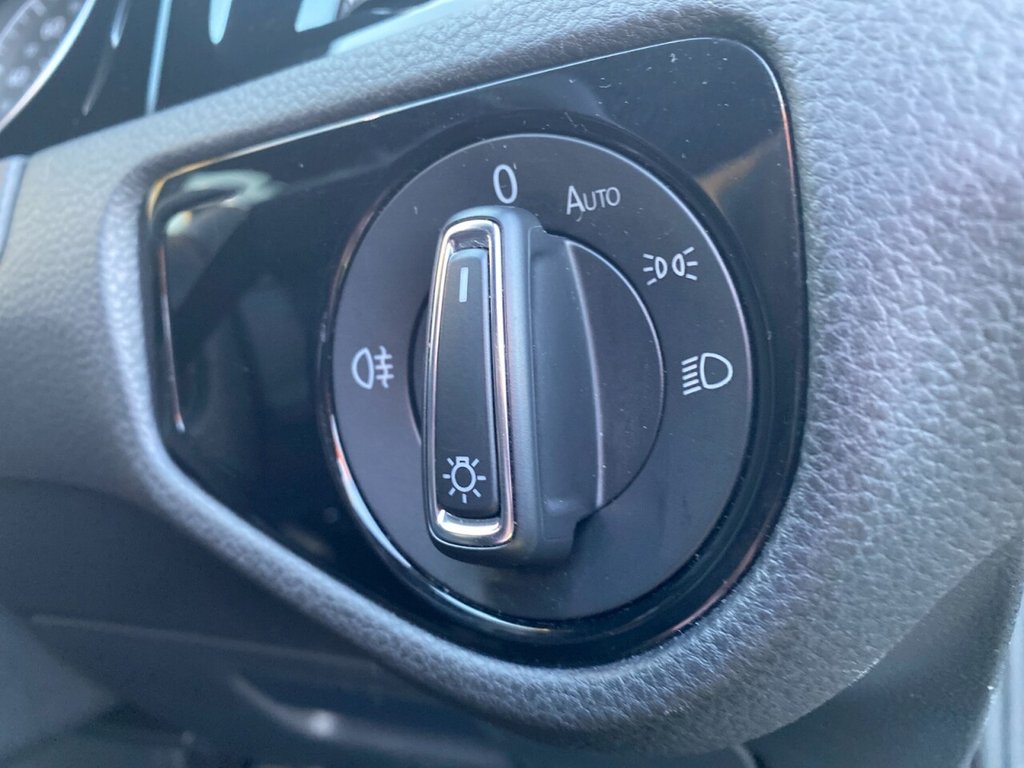 Used Volkswagen Golf 2020 for sale - 76783520: Photo 9