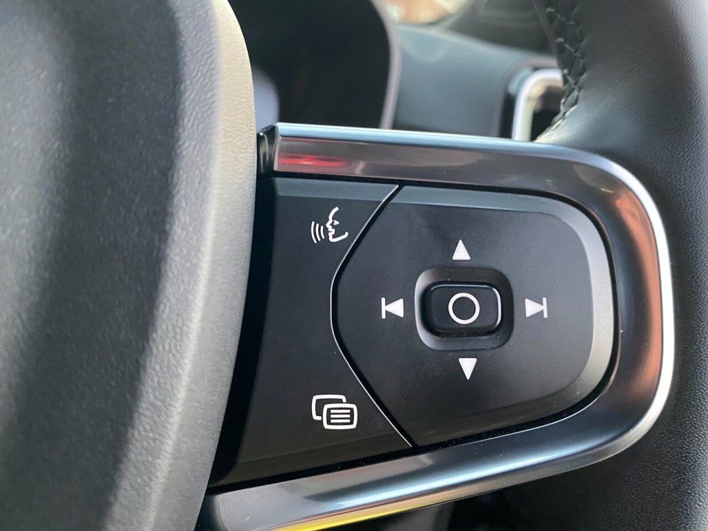 Used Volvo XC40 2021 for sale - 76510216: Photo 14