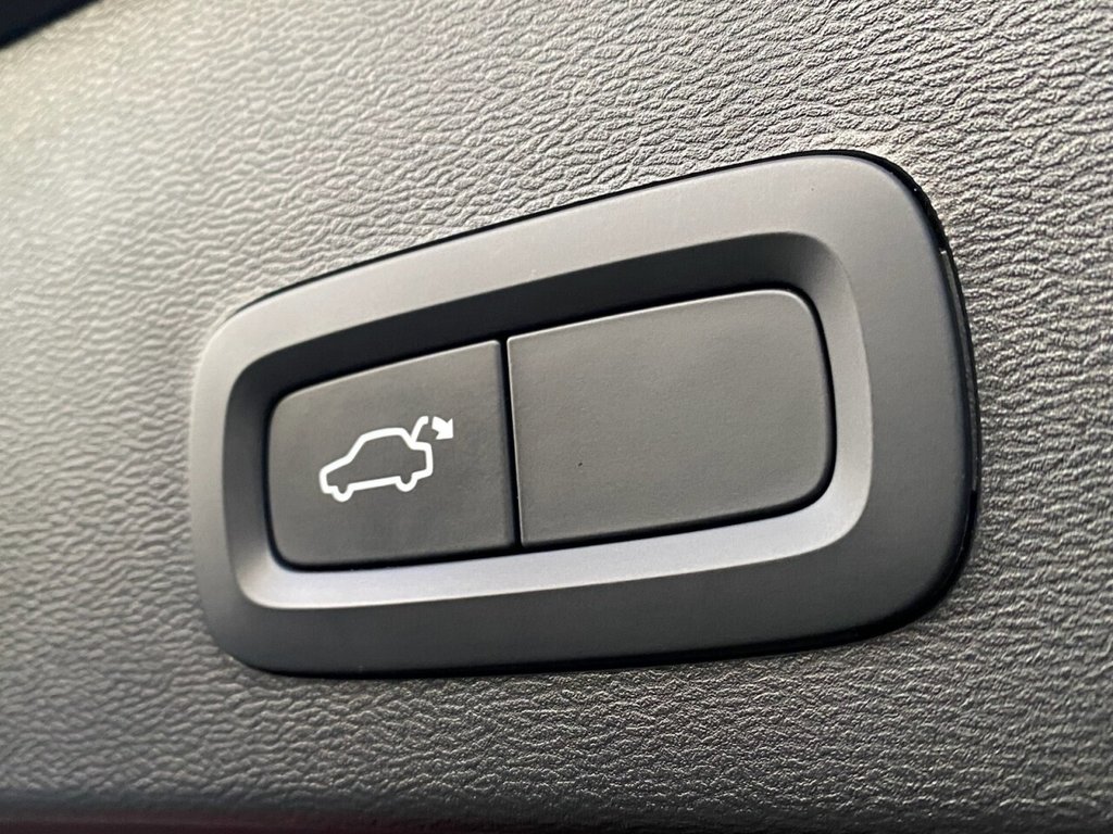 Used Volvo XC40 2021 for sale - 76510216: Photo 34