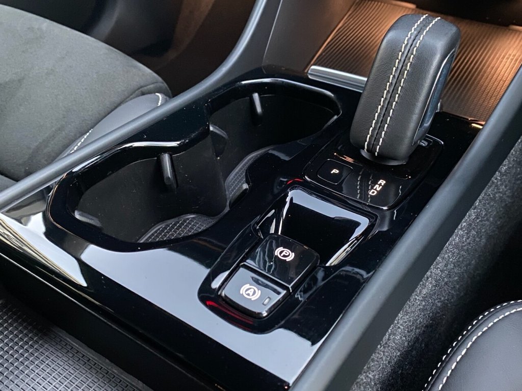 Used Volvo XC40 2021 for sale - 76510216: Photo 9