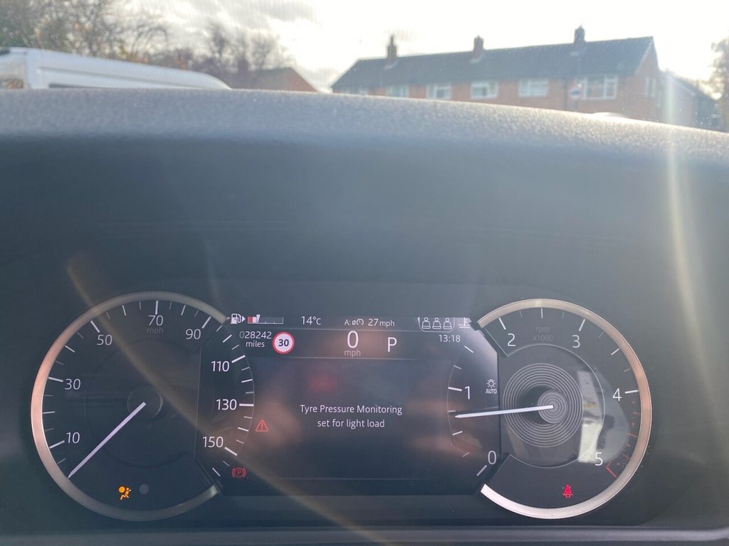 Used Land Rover Range Rover Velar 2022 for sale - 77249988: Photo 11