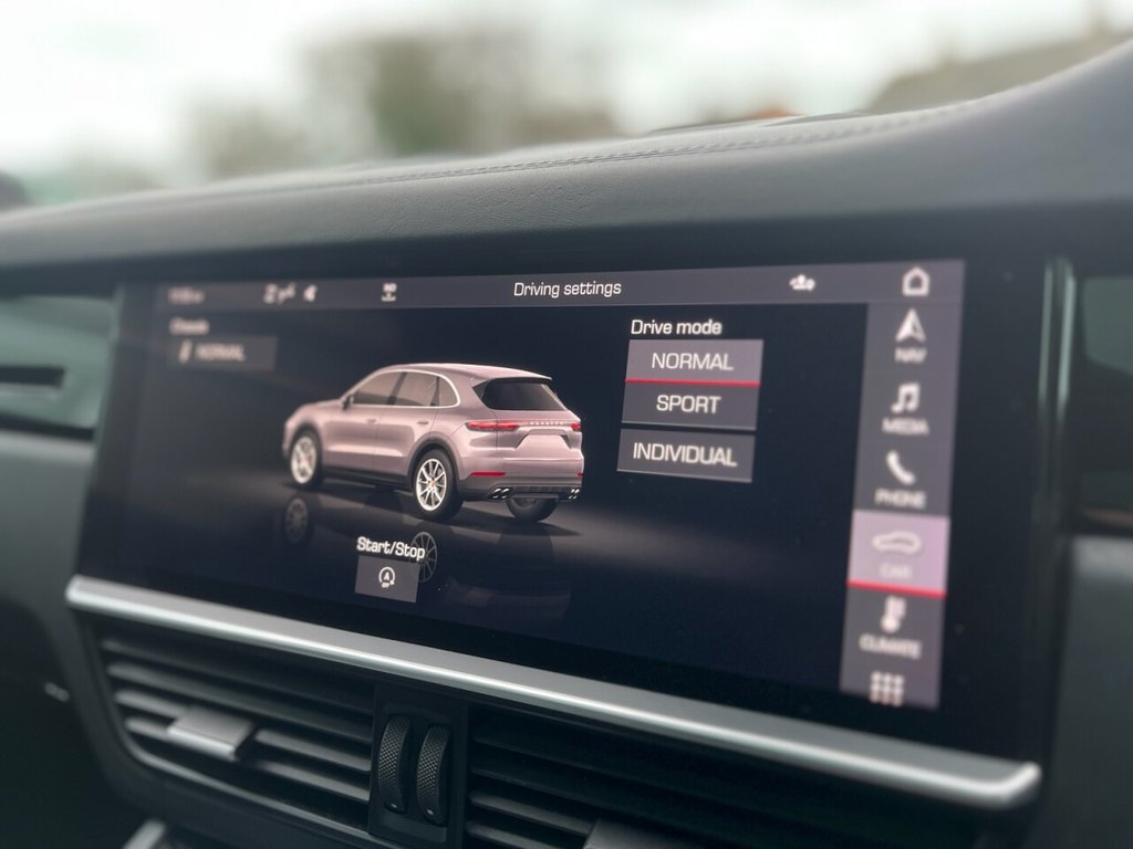 Used Porsche Cayenne 2021 for sale - 77680466: Photo 24