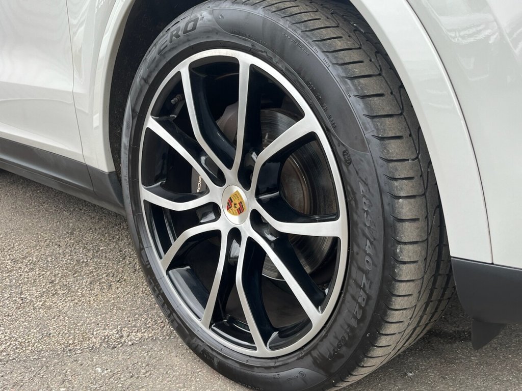 Used Porsche Cayenne 2021 for sale - 77680466: Photo 3