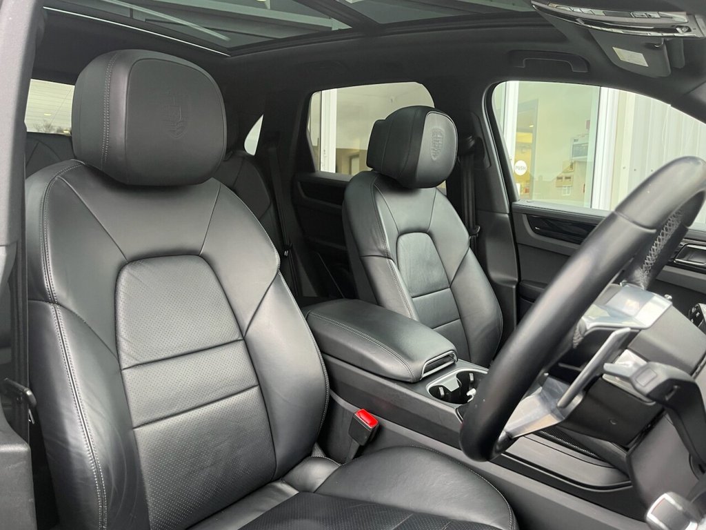 Used Porsche Cayenne 2021 for sale - 77680466: Photo 4