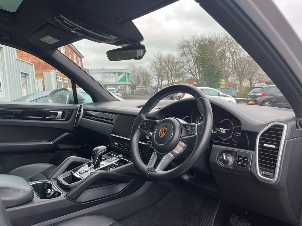 Used Porsche Cayenne 2021 for sale - 77680466: Photo 5
