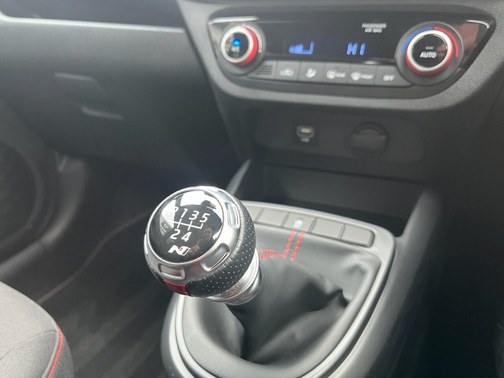 Used Hyundai i10 2022 for sale - 77631860: Photo 14