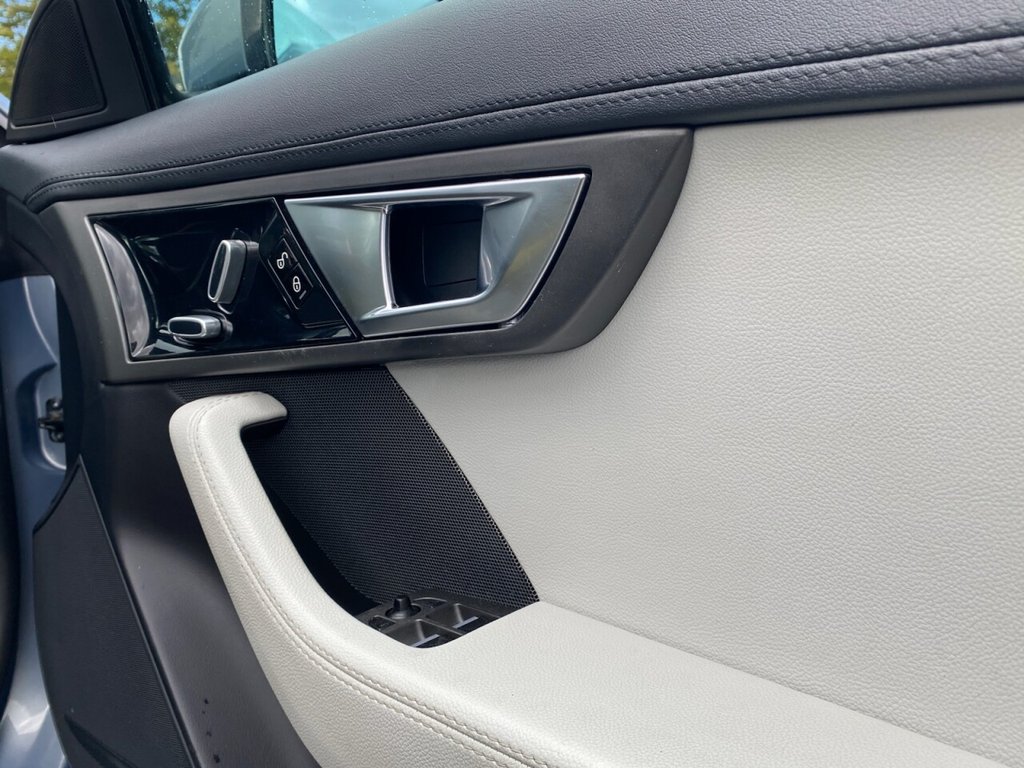 Used Jaguar F-Type 2013 for sale - 76367504: Photo 11