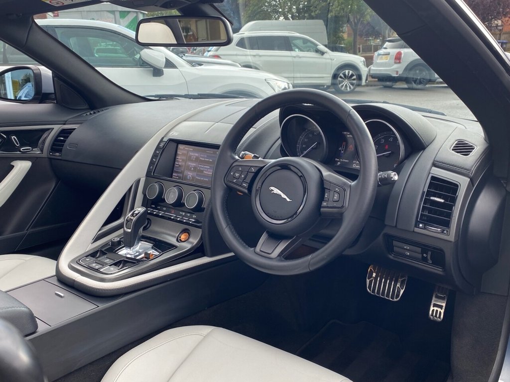 Used Jaguar F-Type 2013 for sale - 76367504: Photo 5