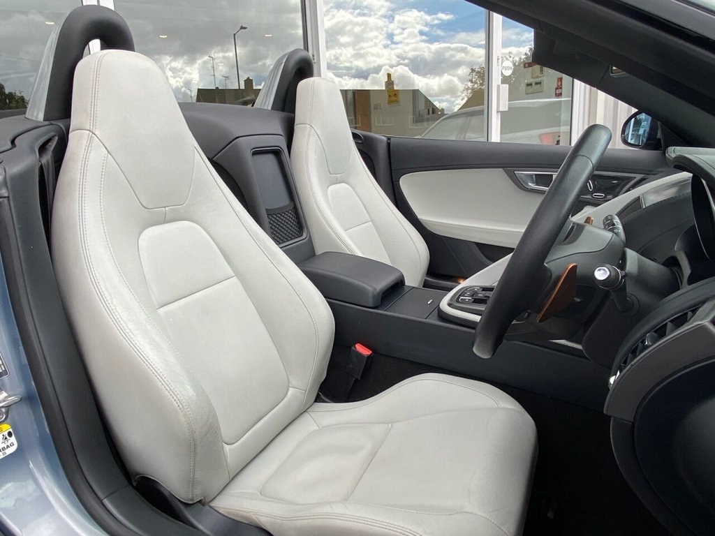 Used Jaguar F-Type 2013 for sale - 76367504: Photo 6
