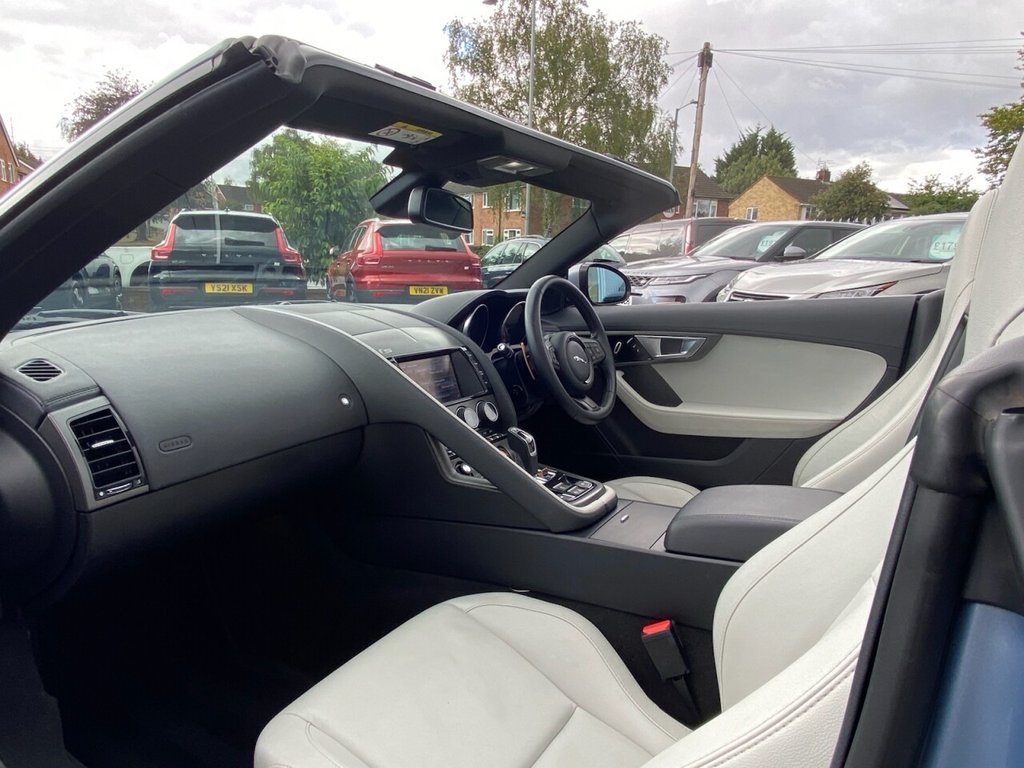 Used Jaguar F-Type 2013 for sale - 76367504: Photo 7