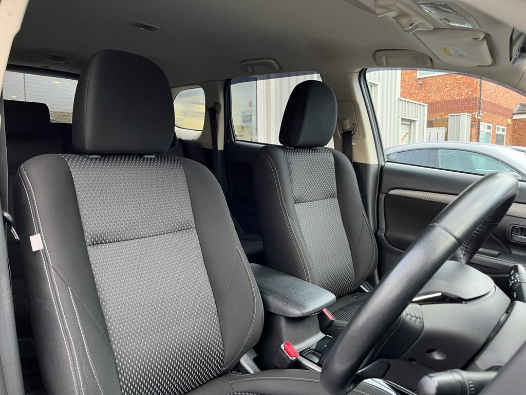Used Mitsubishi Outlander 2017 for sale - 77571554: Photo 10