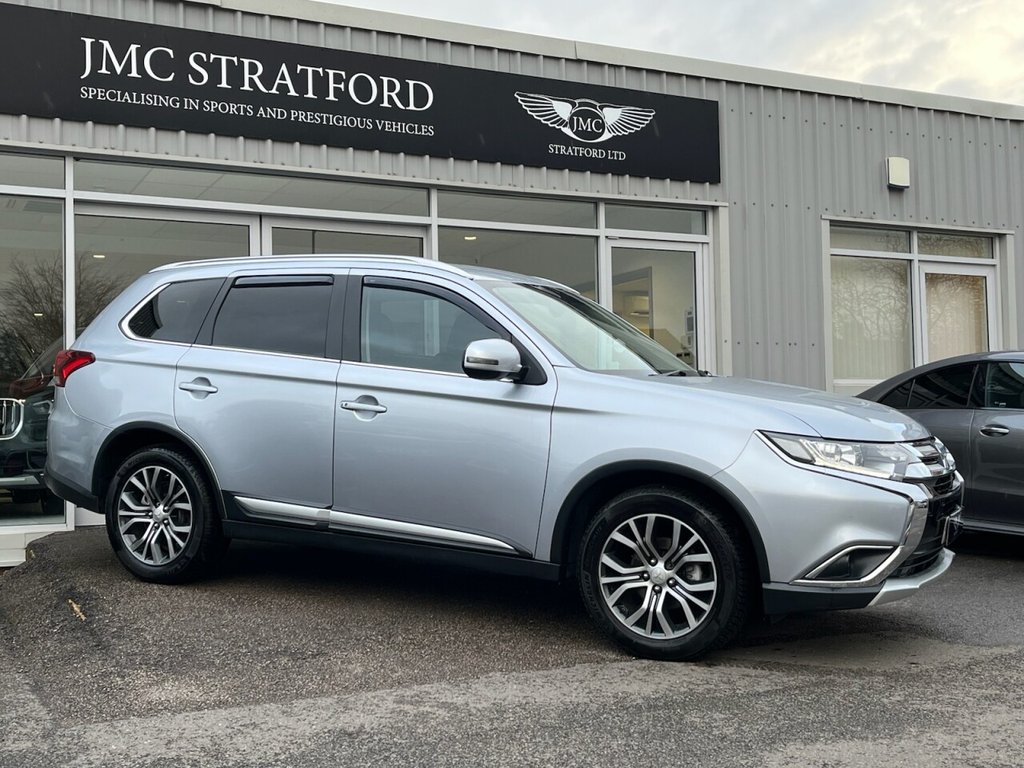 Used Mitsubishi Outlander 2017 for sale - 77571554: Photo 2