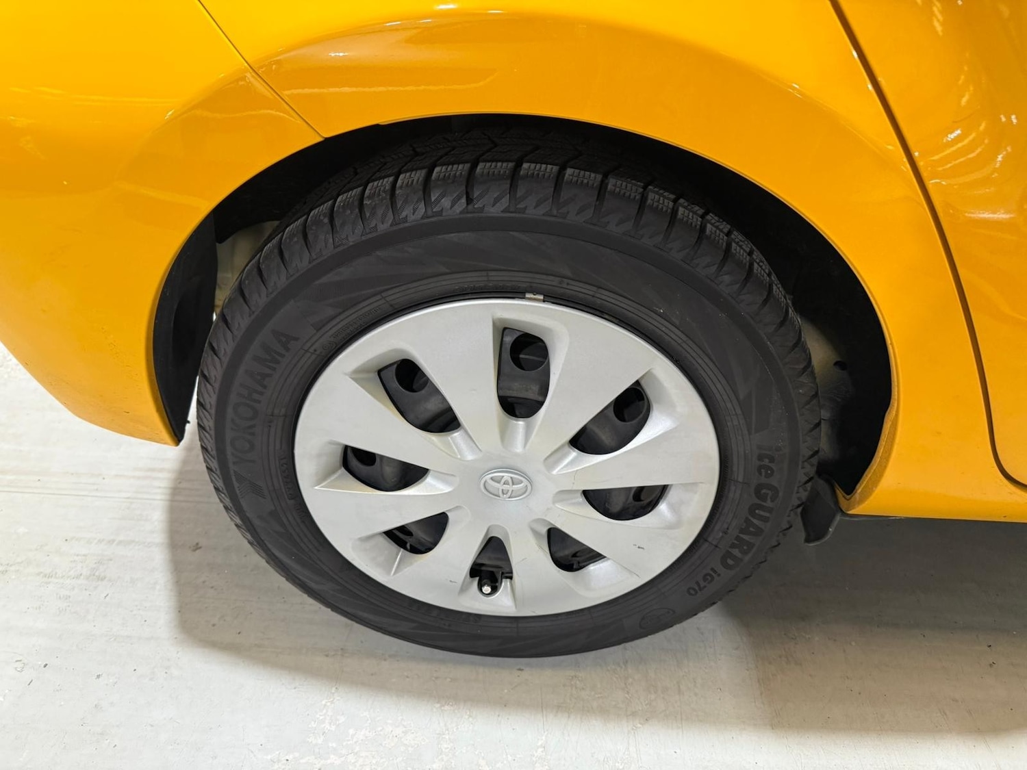 Used Toyota Aqua for sale - 77849099: Photo 22