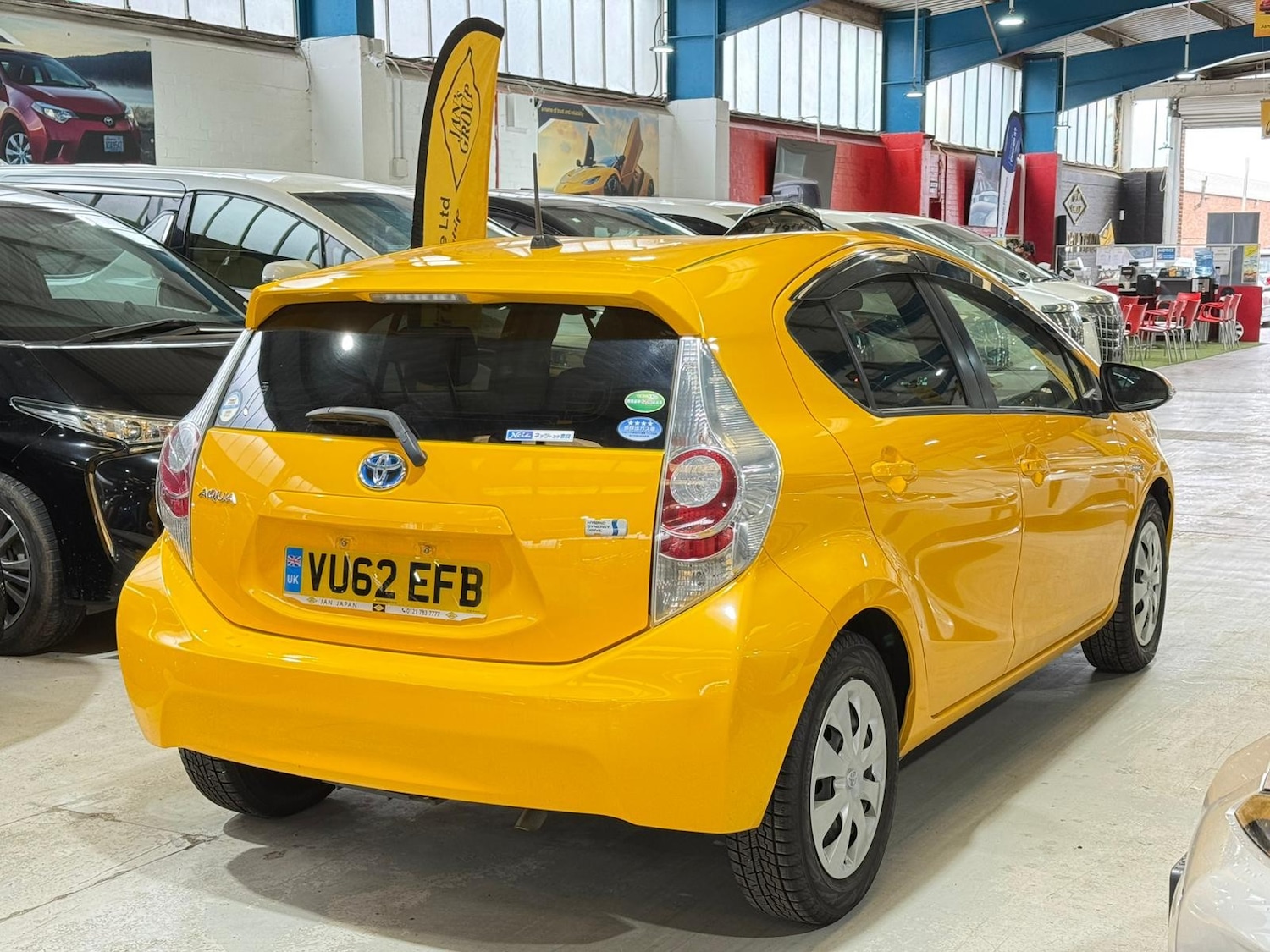 Used Toyota Aqua for sale - 77849099: Photo 3