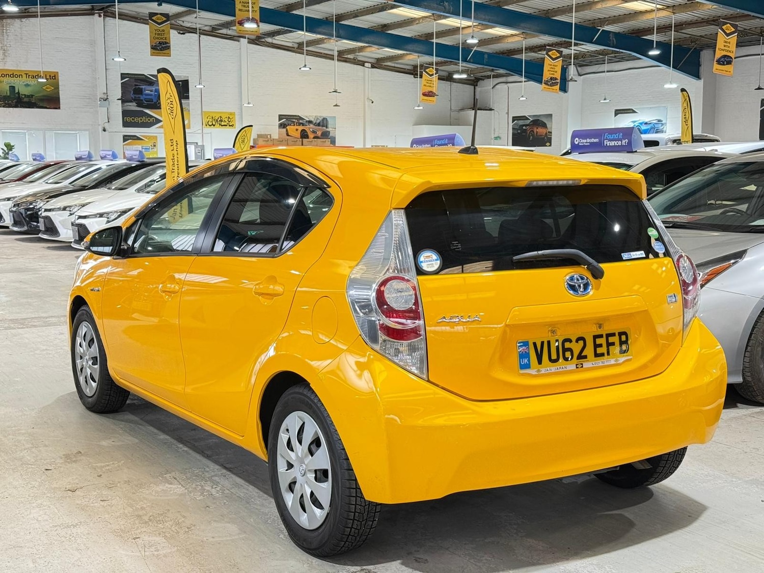 Used Toyota Aqua for sale - 77849099: Photo 6