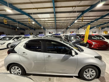 Used Toyota Yaris 2020 for sale - 77333280: Photo