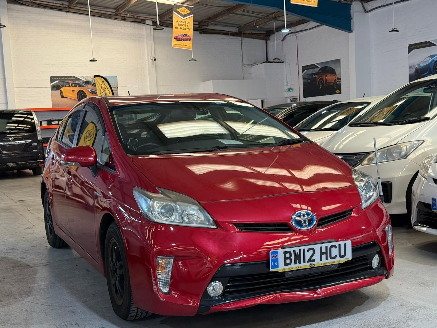 Used Toyota Prius for sale - 76901617: Photo 2