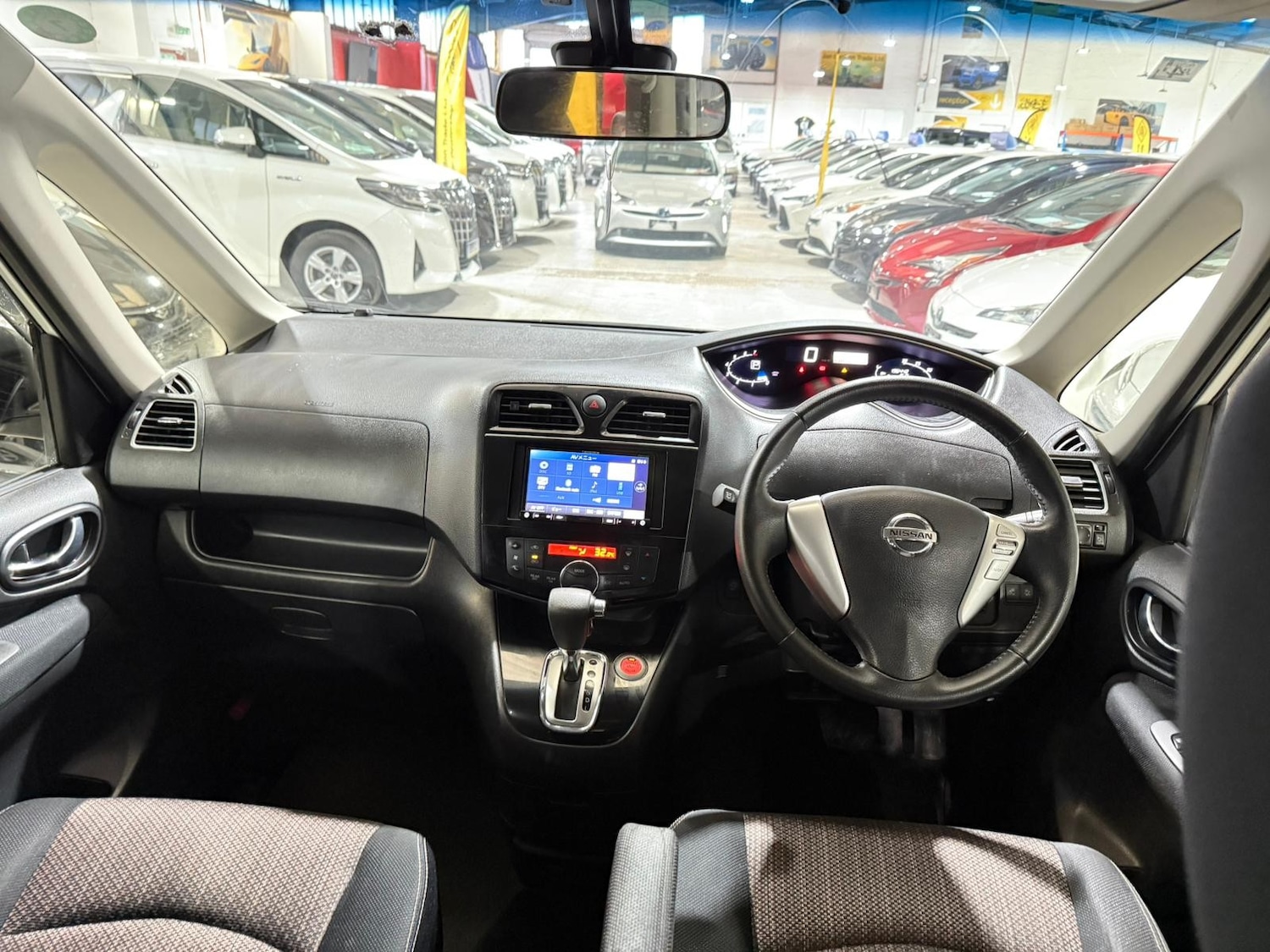 Used Nissan Serena 2025 for sale - 77450871: Photo 12