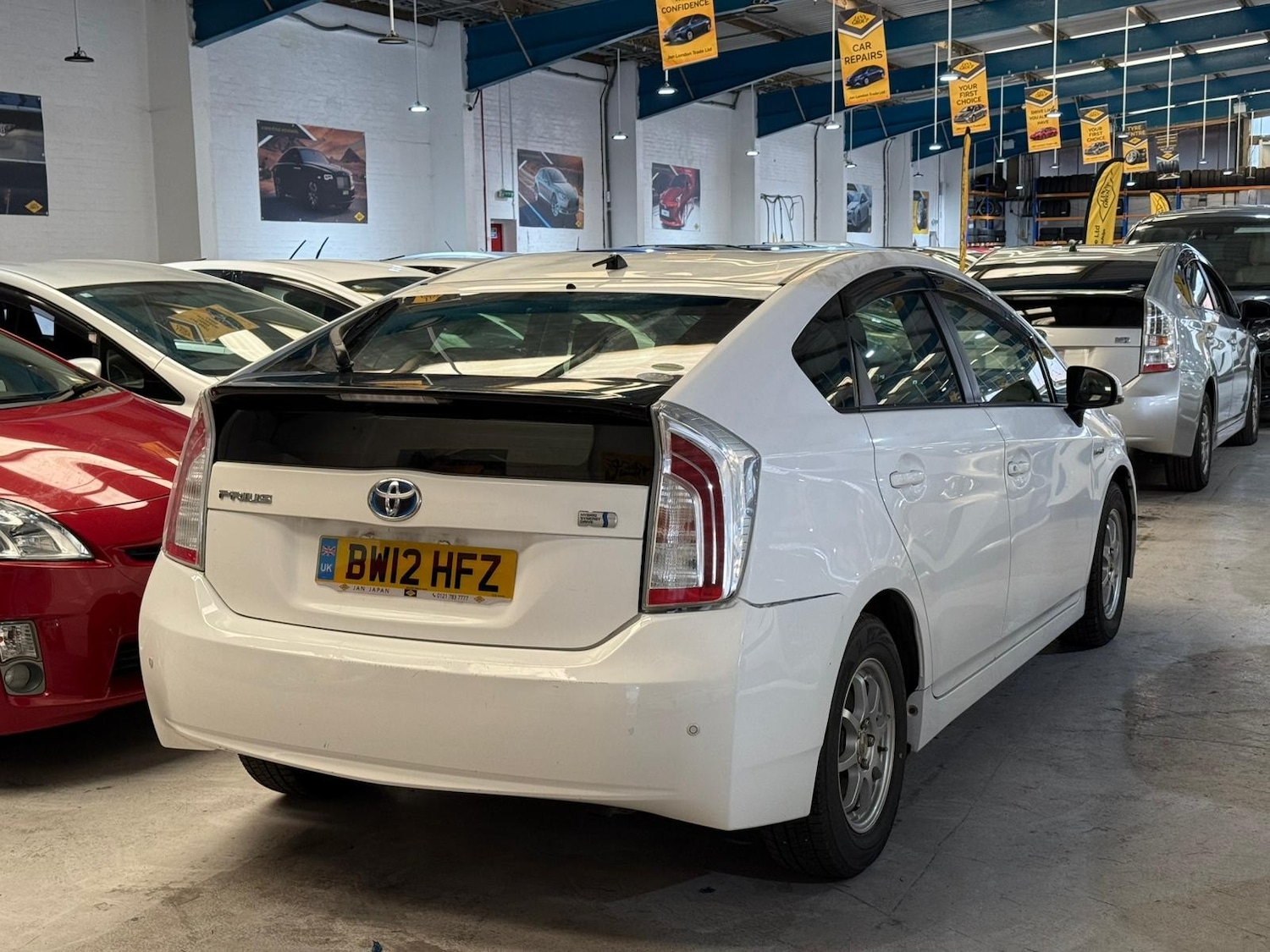 Used Toyota Prius 2026 for sale - 77323989: Photo 3