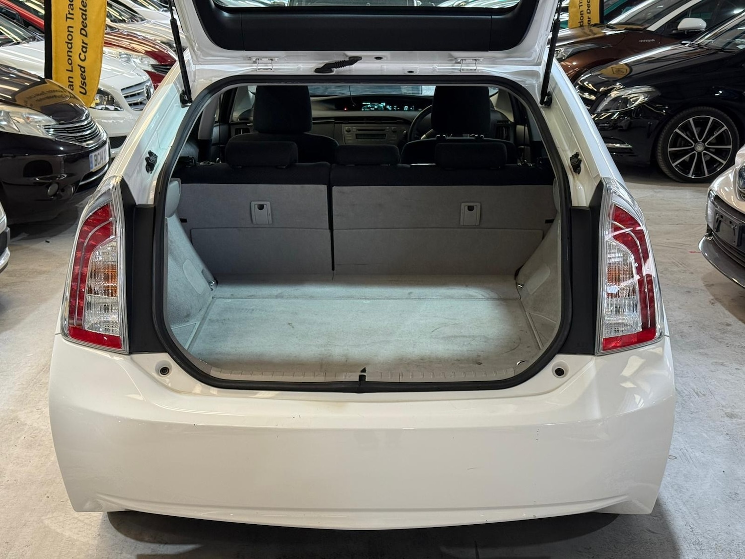 Used Toyota Prius for sale - 76901616: Photo 17