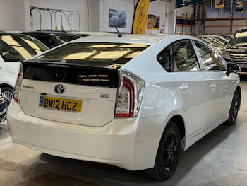 Used Toyota Prius 2012 for sale - 76901616: Photo