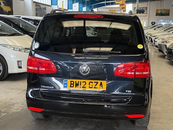 Used Volkswagen Touran 2012 for sale - 75643920: Photo
