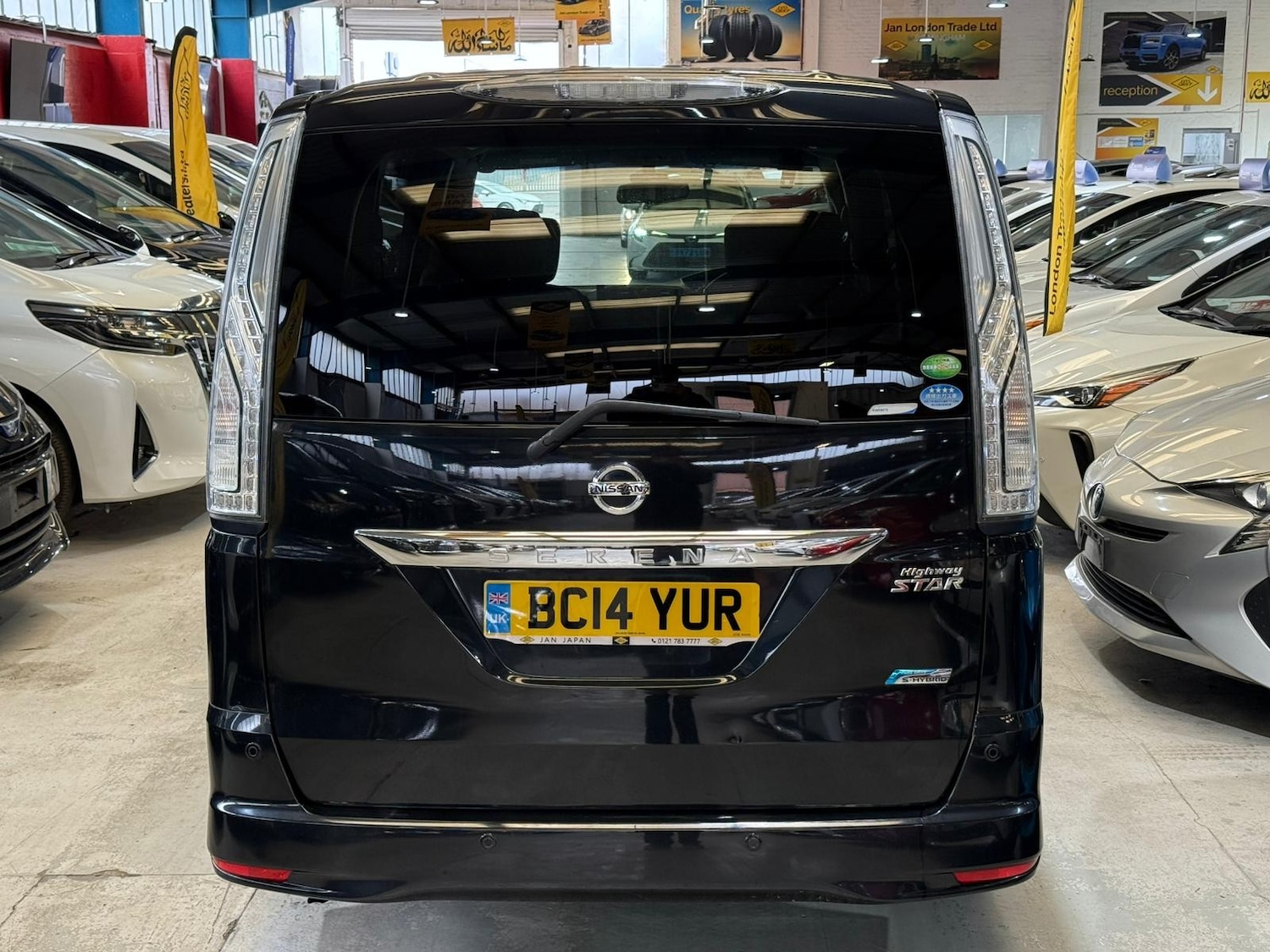 Used Nissan Serena for sale - 77897434: Photo 4