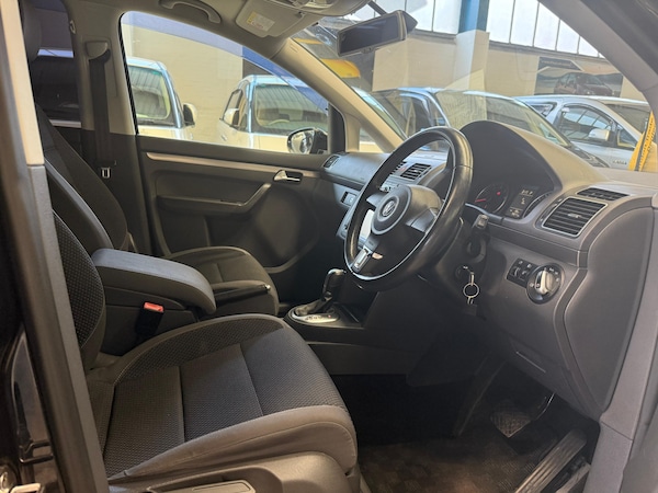 Used Volkswagen Touran for sale - 75543400: Photo 11