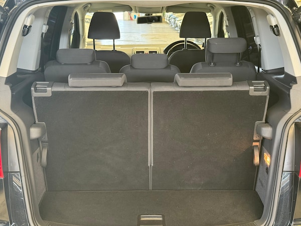 Used Volkswagen Touran for sale - 75543400: Photo 17