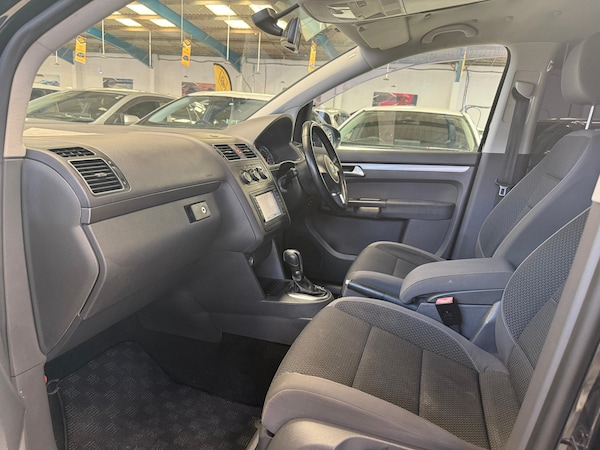 Used Volkswagen Touran for sale - 75543400: Photo 19