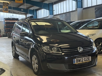 1 380 CC VOLKS W GOLF TOURAN TSI