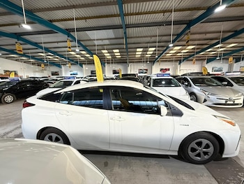 Used Toyota Prius 2020 for sale - 77654064: Photo