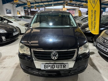Used Volkswagen Touran 2010 for sale - 73689749: Photo