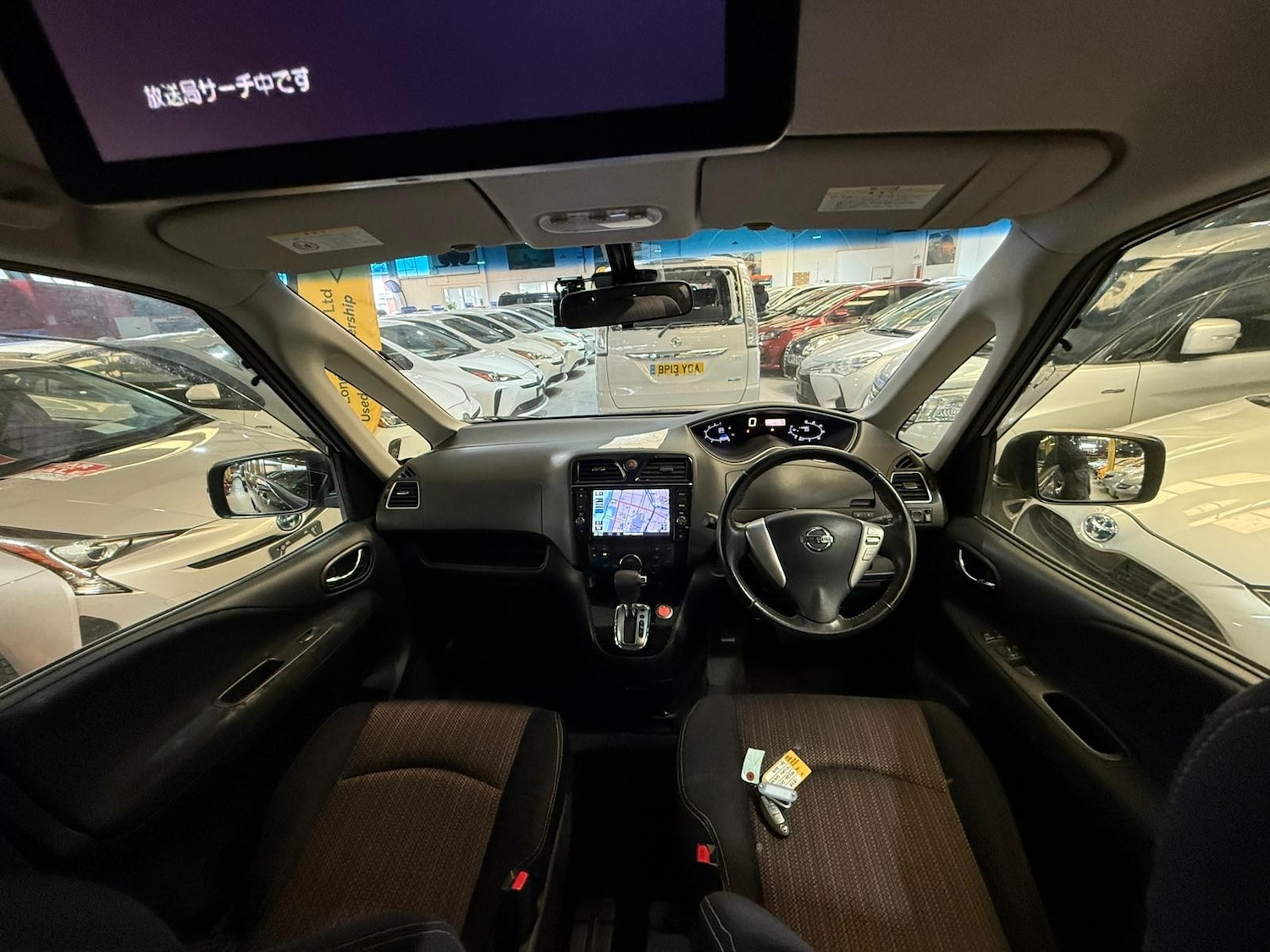 Used Nissan Serena for sale - 77701474: Photo 12