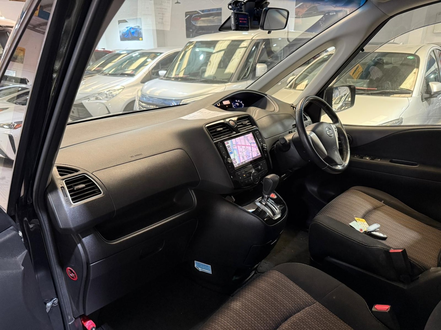 Used Nissan Serena for sale - 77701474: Photo 19