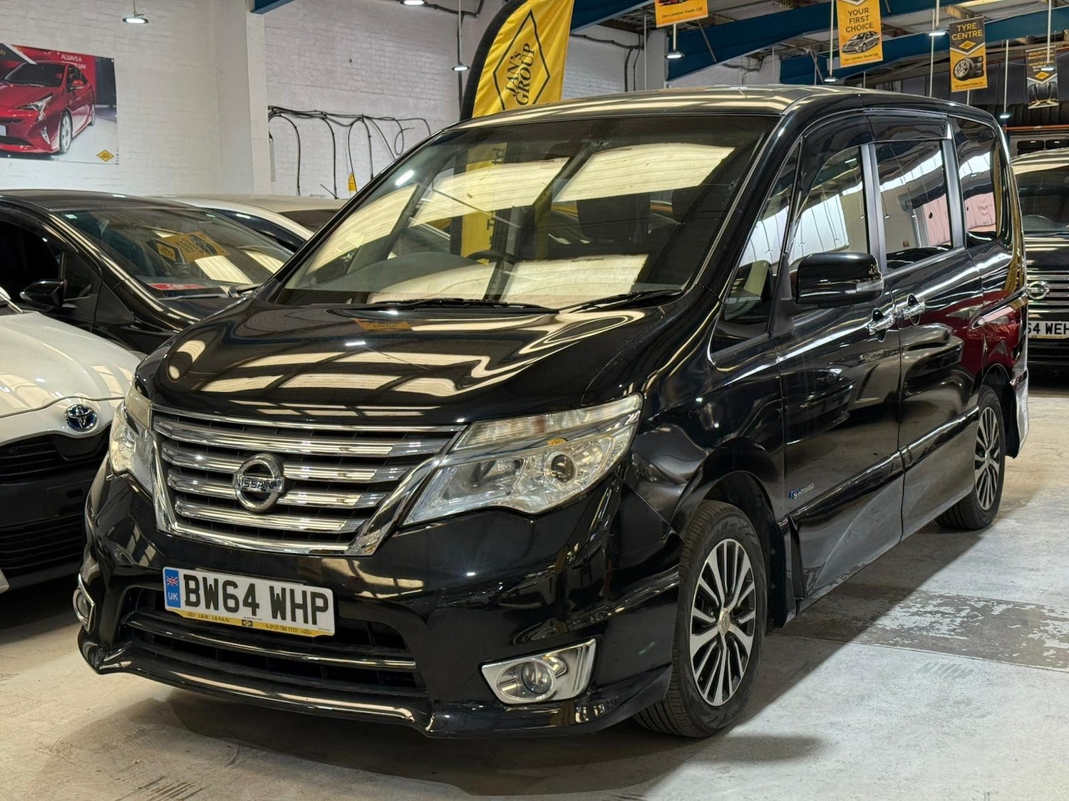 Used Nissan Serena for sale - 77701474: Photo 8