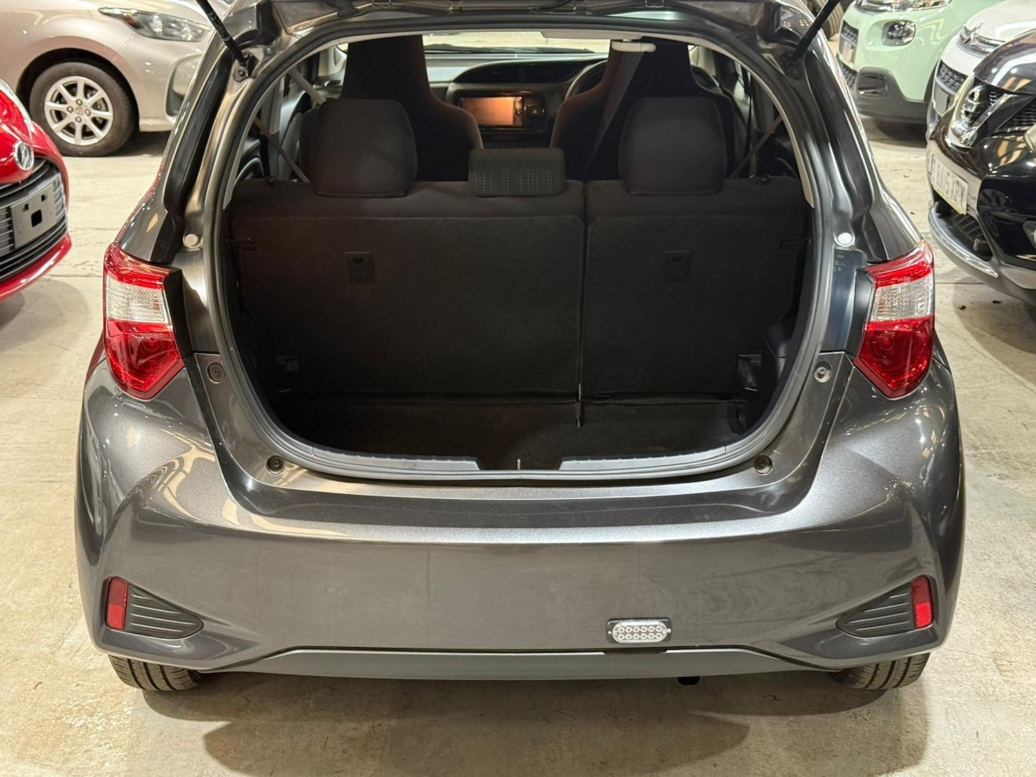 Used Toyota Vitz 2026 for sale - 77347020: Photo 17