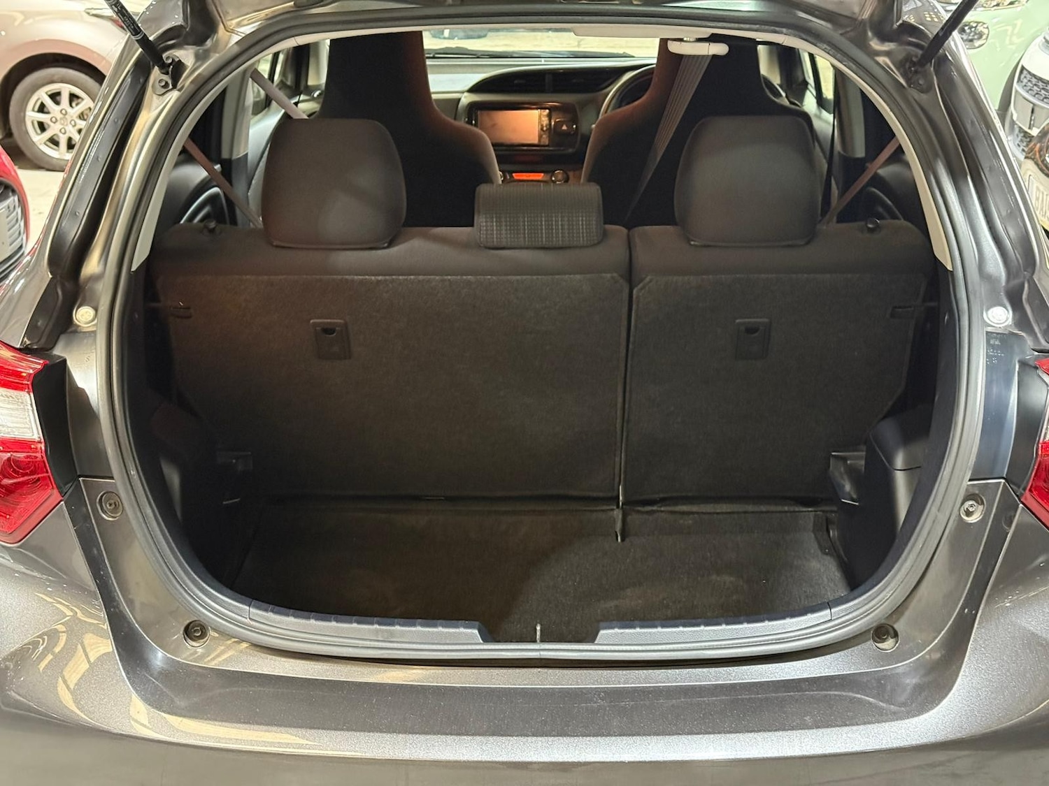 Used Toyota Vitz 2026 for sale - 77347020: Photo 18