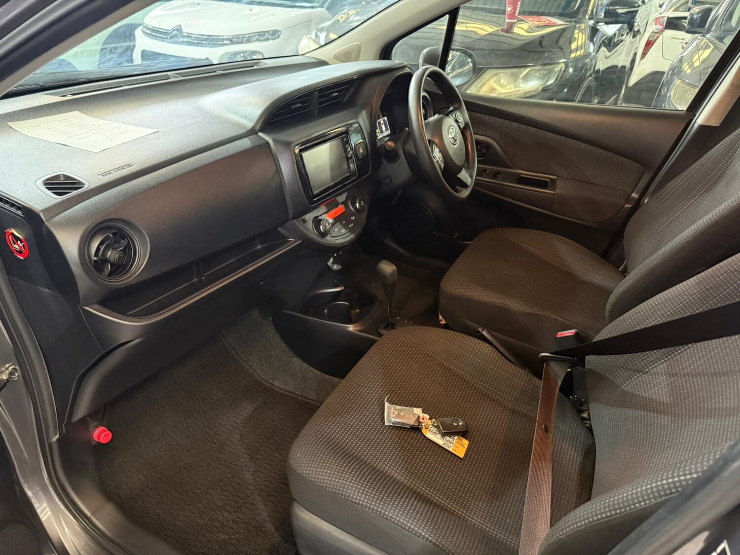 Used Toyota Vitz 2026 for sale - 77347020: Photo 21