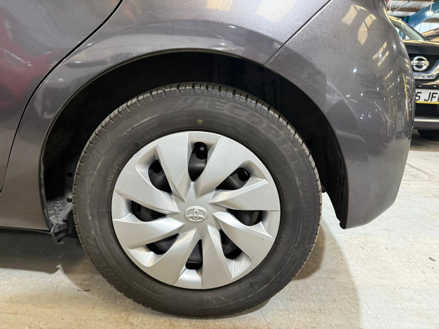 Used Toyota Vitz 2026 for sale - 77347020: Photo 30