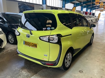 Used Toyota Sienta 2015 for sale - 79575108: Photo