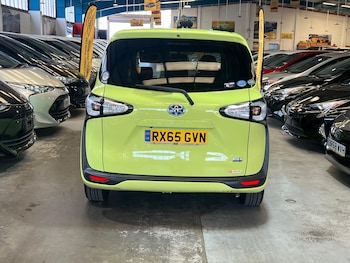 Used Toyota Sienta 2015 for sale - 79575108: Photo