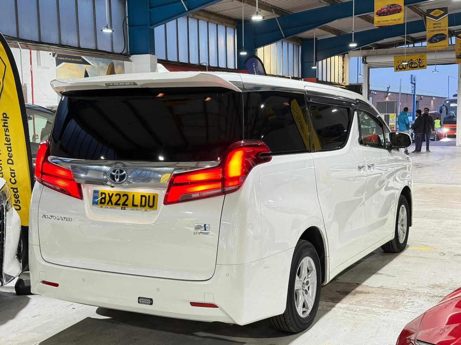 Used Toyota Alphard for sale - 77408863: Photo 3