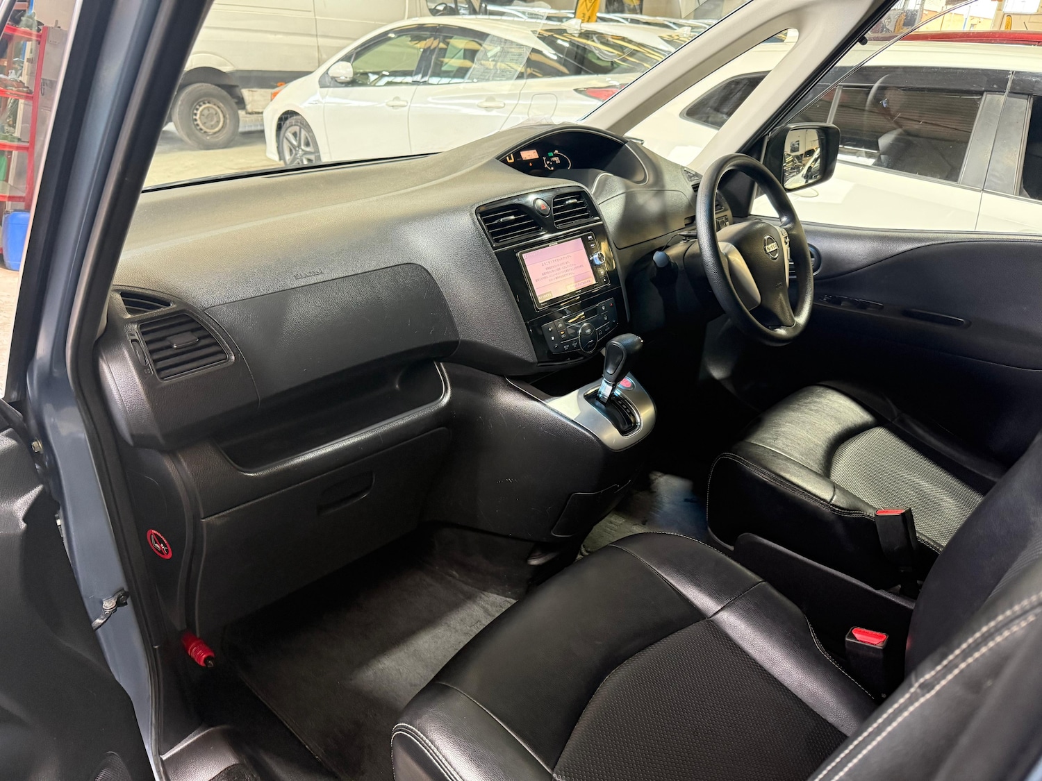 Used Nissan Serena 2025 for sale - 75970194: Photo 23