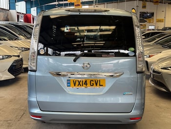 Used Nissan Serena 2014 for sale - 75970194: Photo