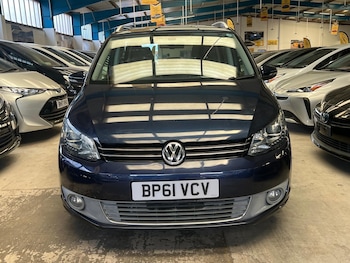 Used Volkswagen Touran 2011 for sale - 74964519: Photo