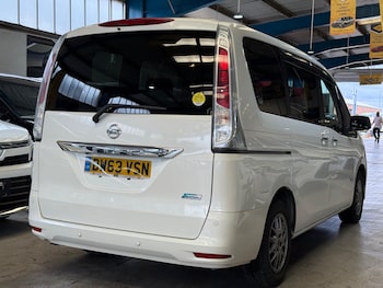 Used Nissan Serena 2014 for sale - 75643957: Photo