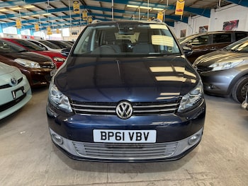 Used Volkswagen Touran 2011 for sale - 74682841: Photo