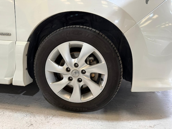 Used Nissan Serena for sale - 76217646: Photo 24