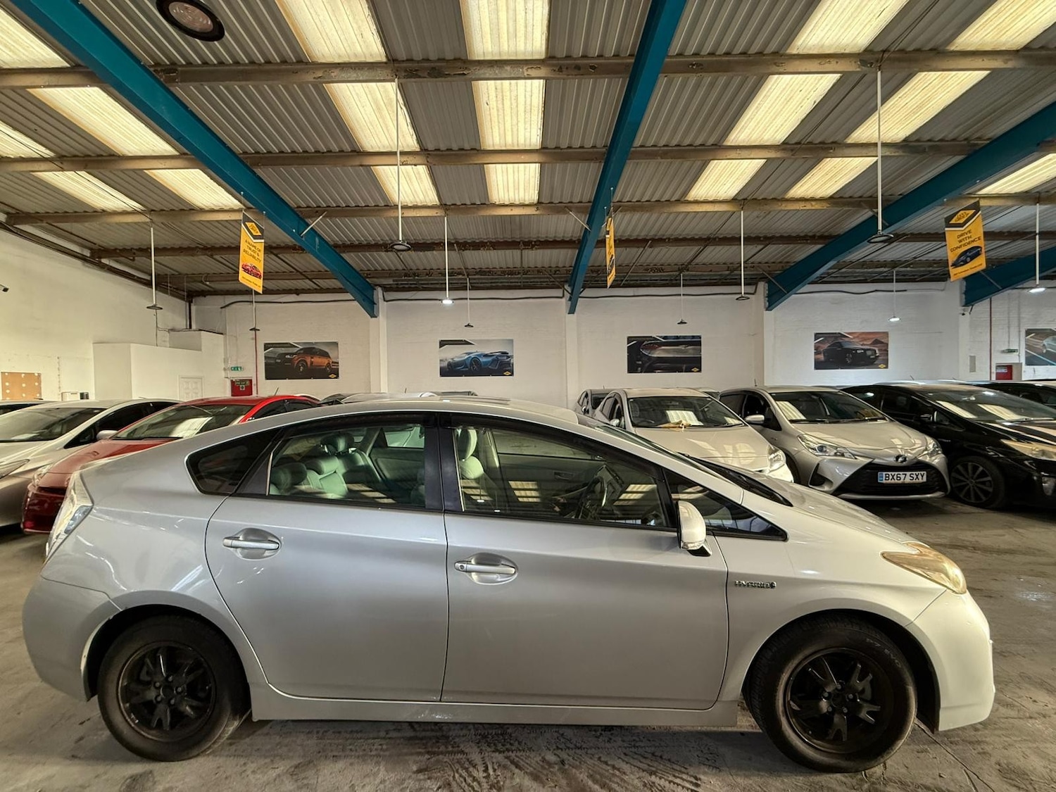 Used Toyota Prius 2026 for sale - 77307752: Photo 2